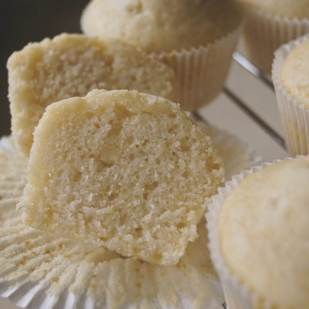 Basic Vanilla Cupcakes